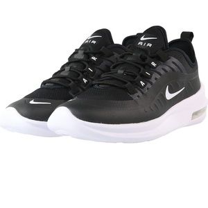 Nike air max axis women 7.5 sneaker